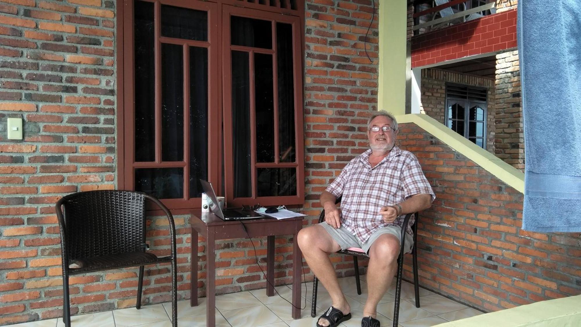Vulkaan Homestay Berastagi Buitenkant foto