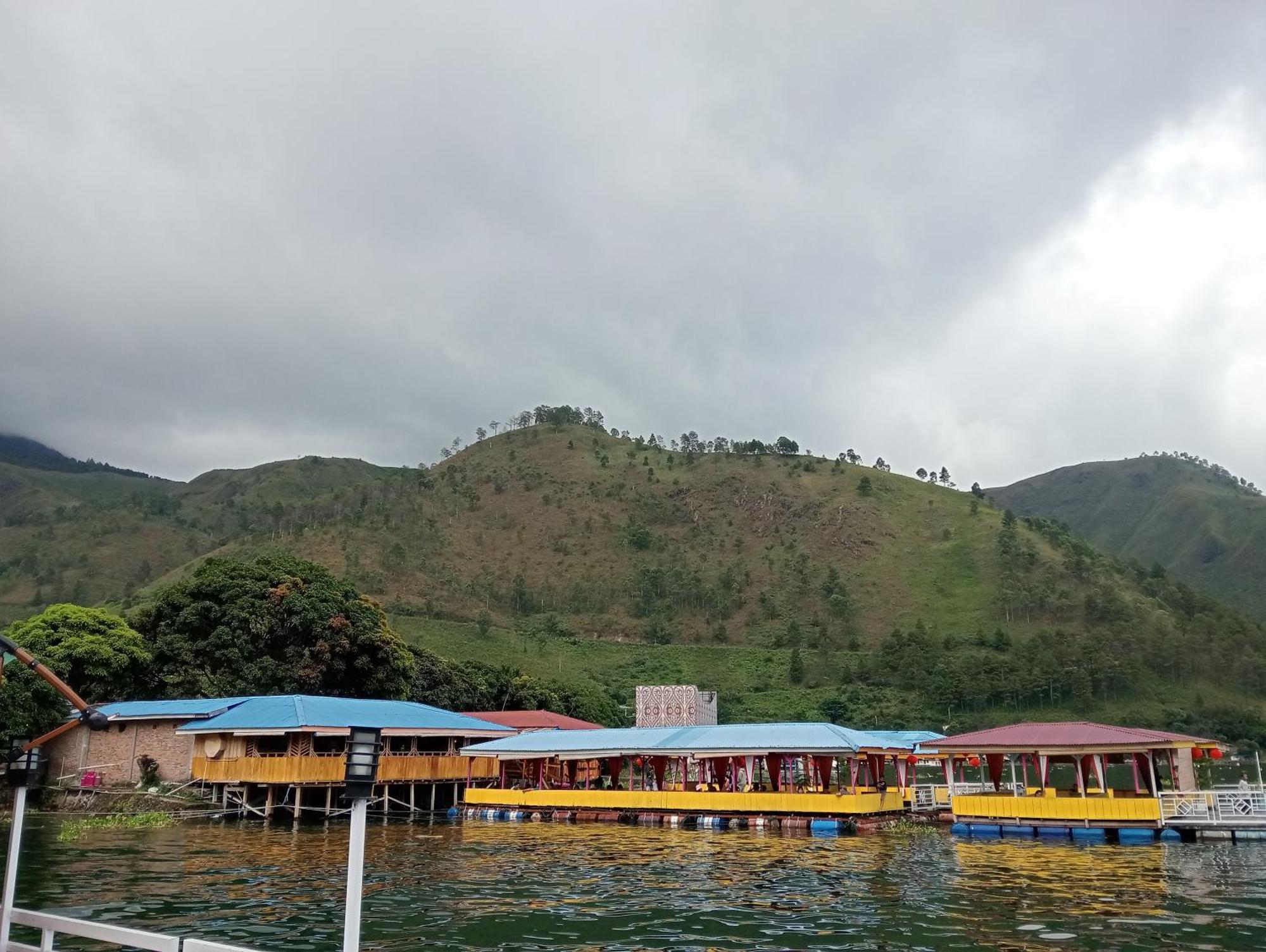 Vulkaan Homestay Berastagi Buitenkant foto