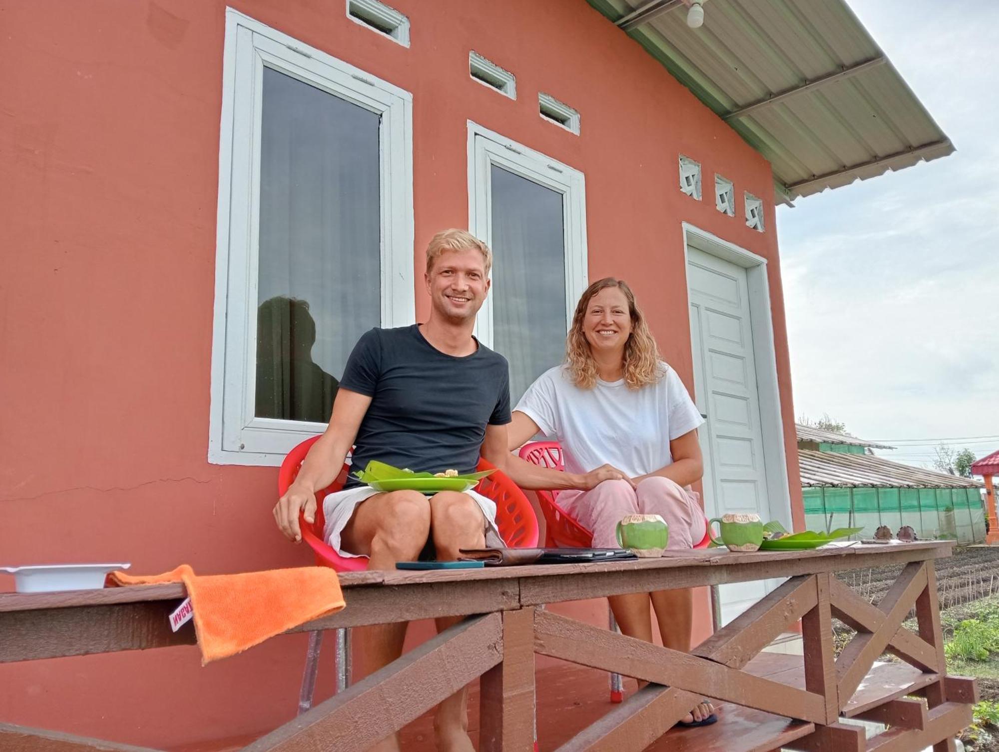 Vulkaan Homestay Berastagi Buitenkant foto