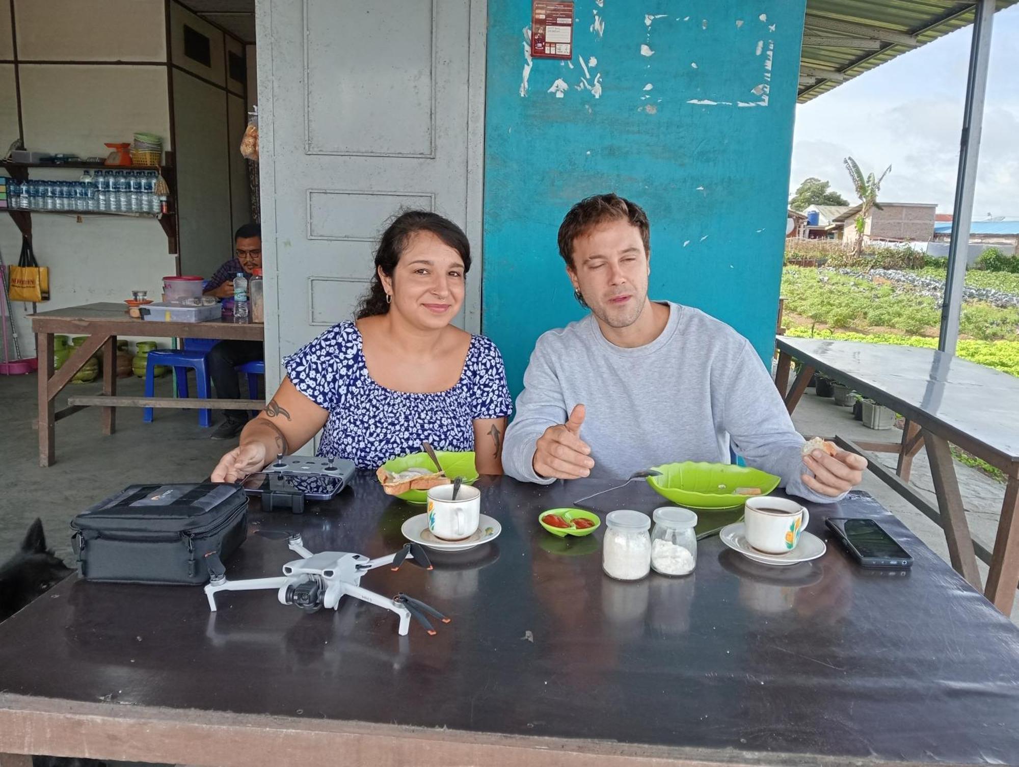 Vulkaan Homestay Berastagi Buitenkant foto